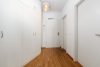 Komponistenviertel nahe Prenzlauer Berg: 2‑Zimmer, 60 m², Loggia, 3. OG – BJ 2015, flexibel nutzbar - Eingangsbereich mit maßgefertigten Einbauschränken