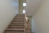 Alt-Mariendorf: Frisch renoviertes 1‑Zimmer‑Apartment mit SW‑Balkon und Blick ins Grüne - Treppenhaus