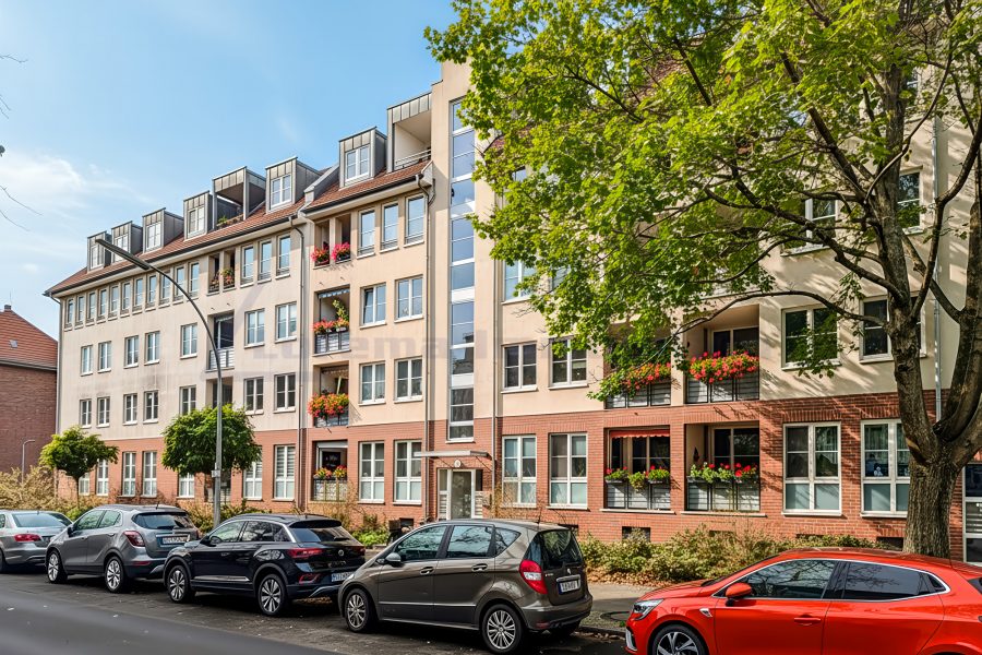 Berlin-Mariendorf: Vermietete 3-Zimmer-Kapitalanlage mit Loggia im gepflegten Ensemble, 12107 Berlin, Etagenwohnung